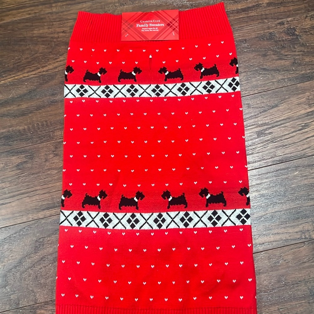 Family sweaters for your pets, larger pet Scotty dogs on it new with Tag 12-14